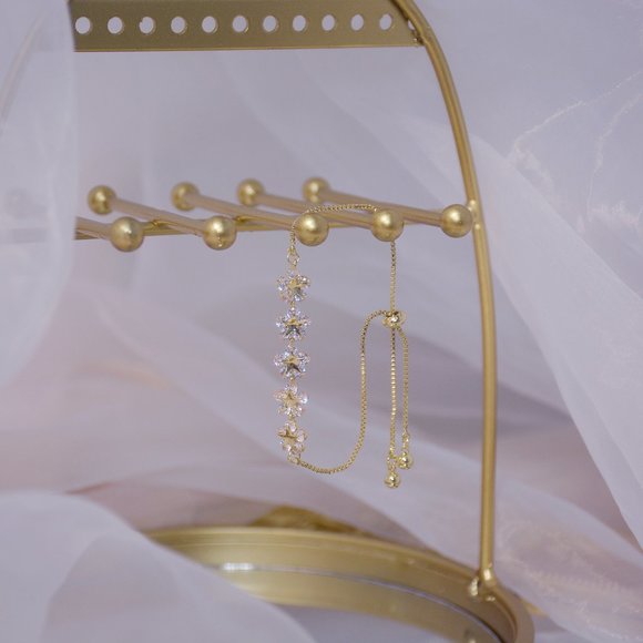 NEW 14K Gold Plated Diamond Flower Bracelet - Picture 5 of 10